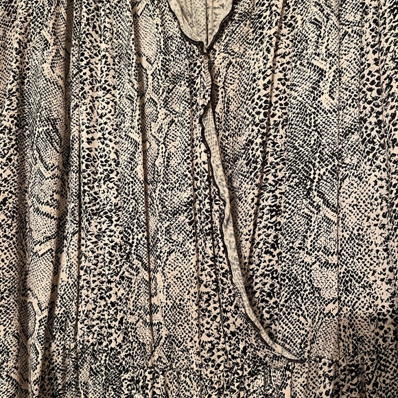 Guess romper leopard - Picture 2 of 3